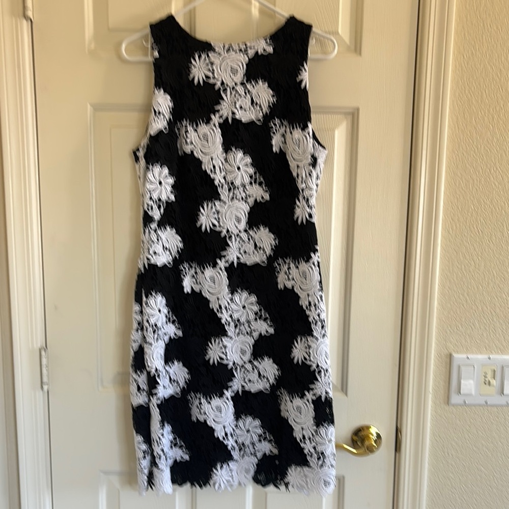 Lauren by Ralph Lauren Black and White Sleeveless Sheath Midi Dress